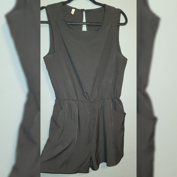 Romper - Picture 1 of 2